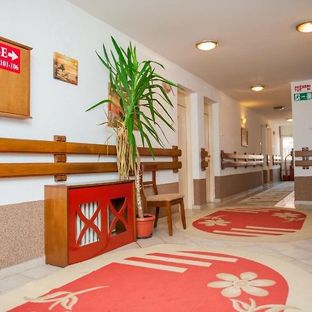 Hotel Novi Nacional Prnjavor Exterior foto